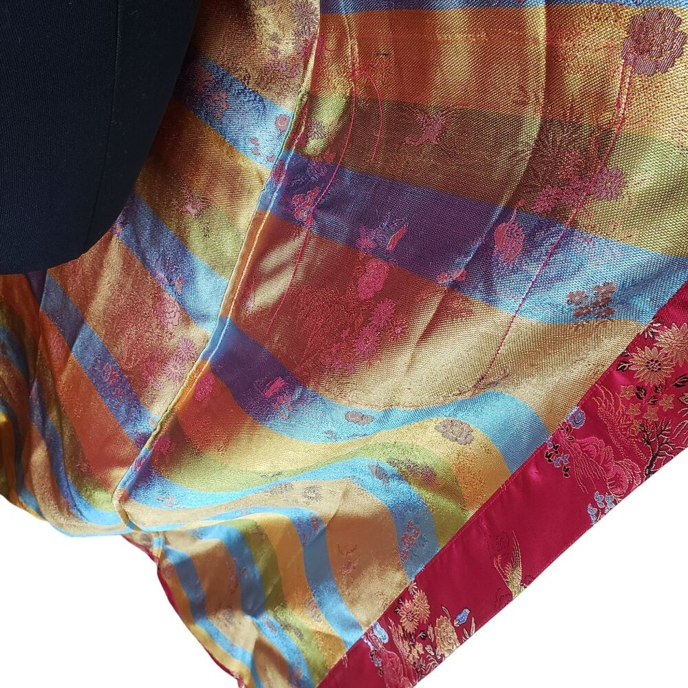 Vintage Red Embroidered Long Kimono Robe with Belt Made in China - Picture 11 of 13